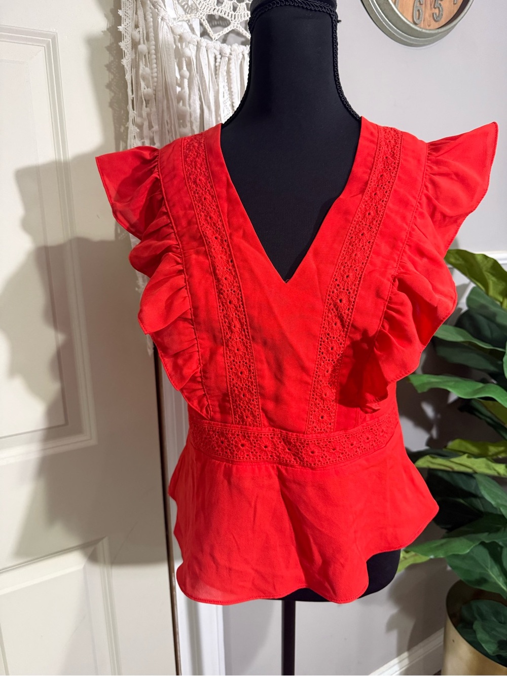 Lulumari Red Ruffle V-Neck Peplum Blouse size large